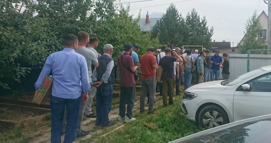 Проверка документов в мечети Малоярославца