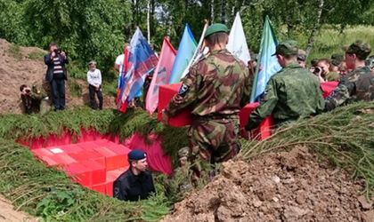 Захоронение останков воинов на Зайцевой Горе.