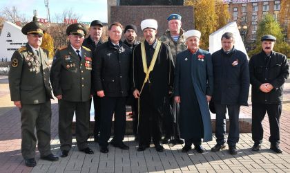 Еще один солдат с войны домой вернулся...