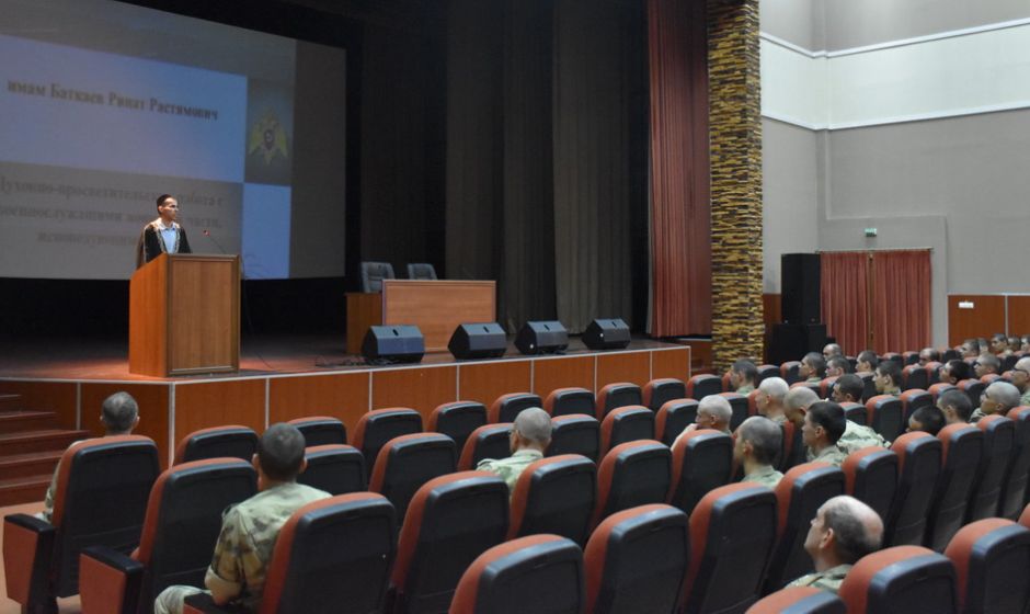 Имам Малоярославца встретился с военнослужащими Росгвардии