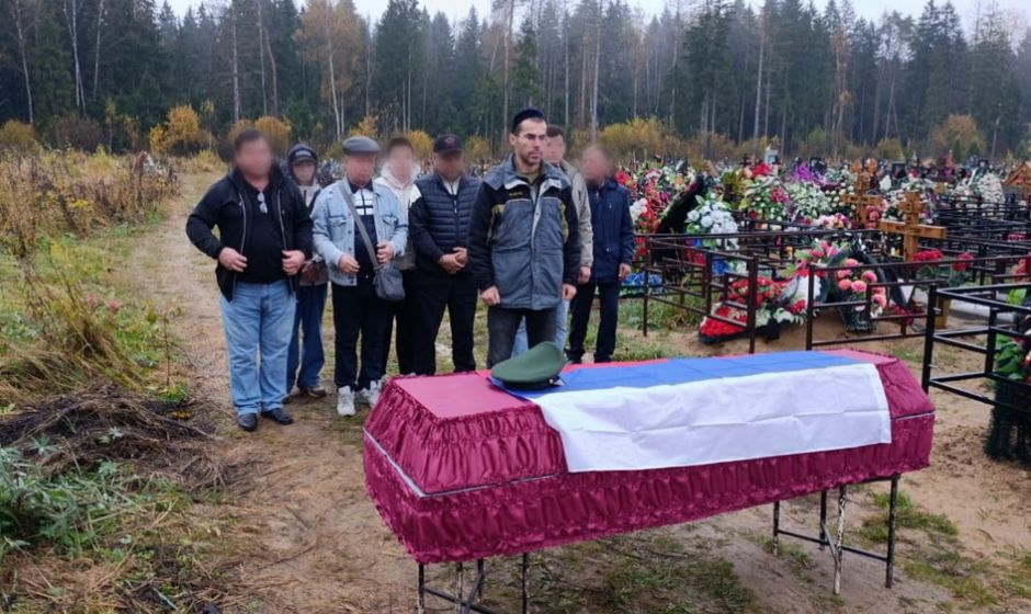 В Балабаново простились с участником СВО